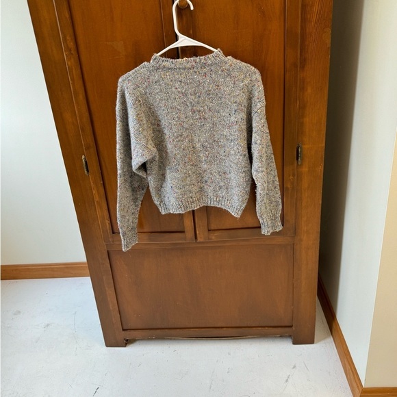 Catrina LTD wool blend sweater SM 18-19in pit L18 in 2 button close - Picture 2 of 8